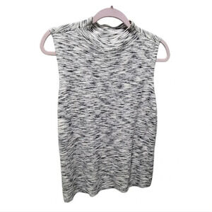 Nine West sleveless mock turtleneck top